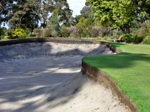 Metropolitan 1st Bunker Edge